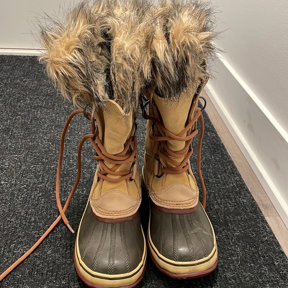 Sorel Joan of Arctic boots